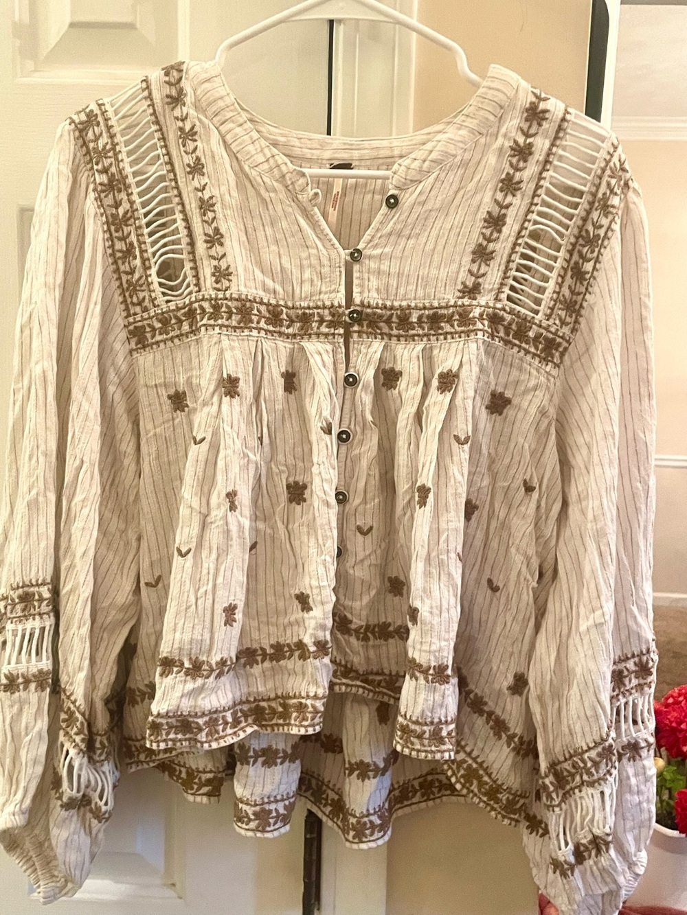 Free People Large Blouse Good Condition cream and light brown